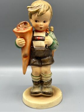 Vintage Goebel 'Little Scholar' Hummel Figurine, 80 Hummel, Vintage